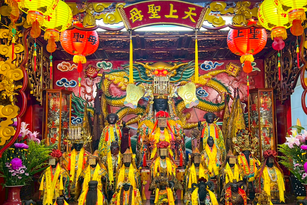 崑崙白鶴仙宮一行，前往中崙慈賢宮參訪交流，虔誠參拜 天上聖母，祈求庇佑 20430