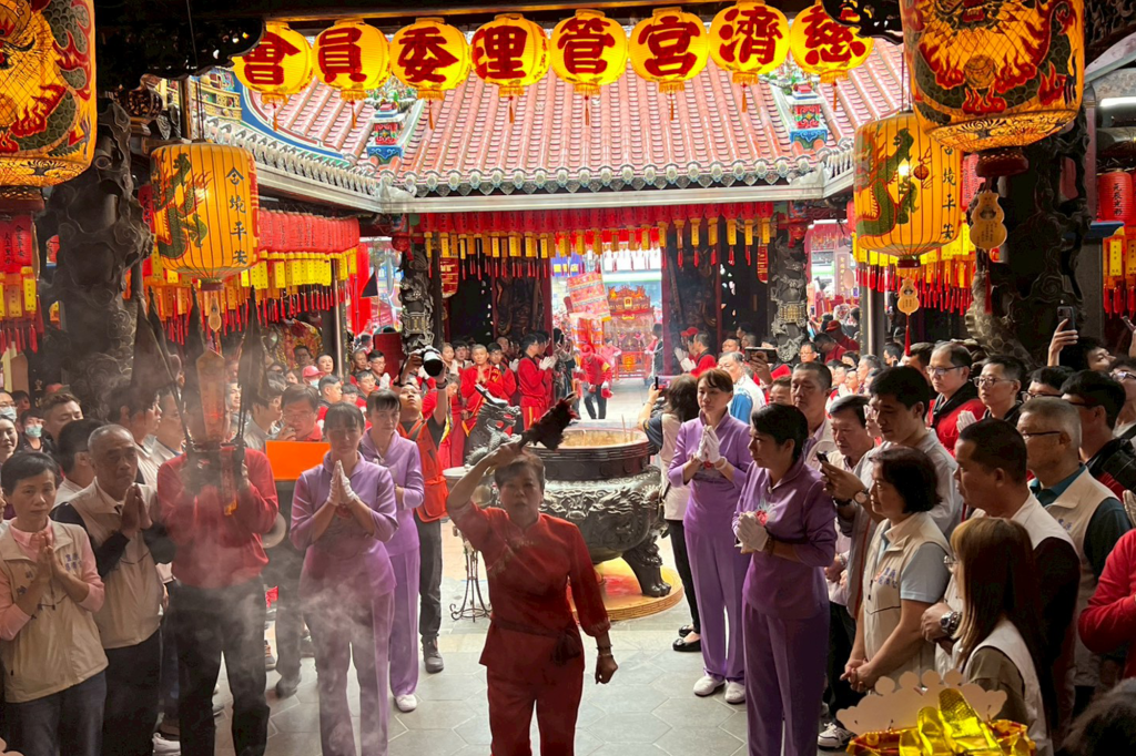 豐原慈濟宮 與 崑崙白鶴仙宮 共同接駕 桃園龍德宮 九天八夜徒步遶境 第三天 駐駕 42000X1333 1