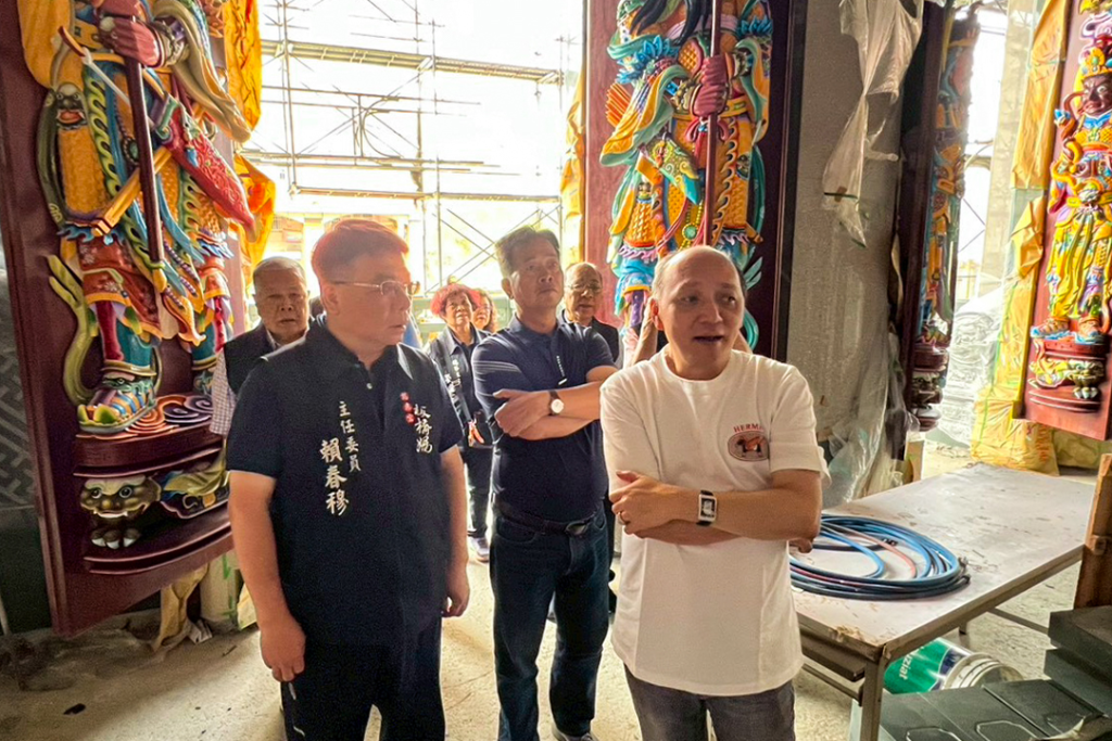 板橋慈惠宮（板橋媽）賴春穆主委率團蒞臨崑崙白鶴仙宮新宮大廟 參觀建宮宏業 20515