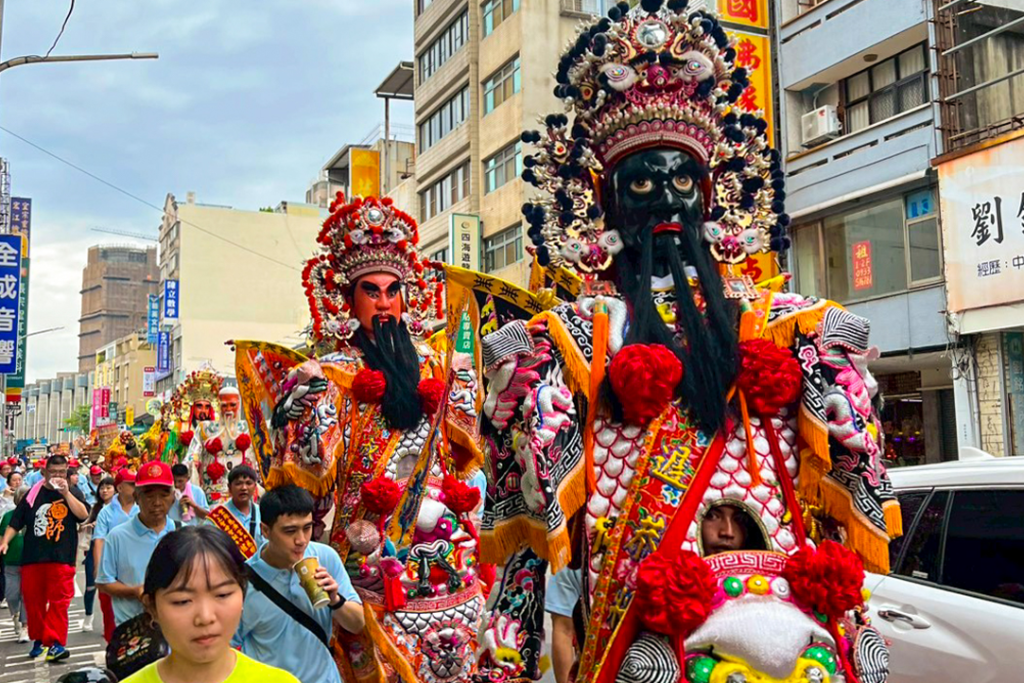🔥 聖駕巡境・藝閣獻瑞 🔥崑崙白鶴仙宮 由郭董事長率領眾執事暨全體委員虔誠 30515 1